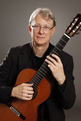 Michael Cedric Smith, guitar