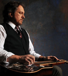 Courtyard Concerts: Jerry Douglas and Friends